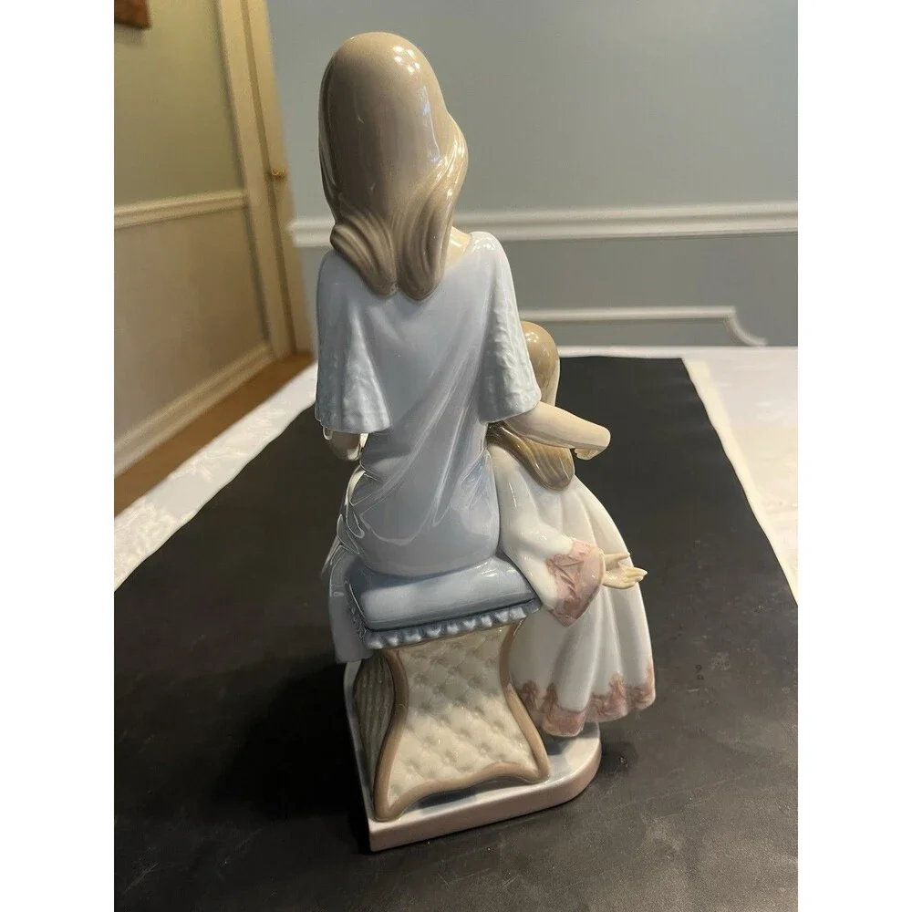 Lladro #5457 BEDTIME STORY Figurine Mother Daughter PERFECT CONDITION!